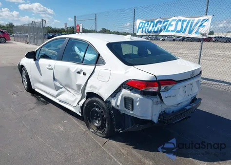 2021 Toyota Corolla Le z USA, uszkodzony, nr VIN 5YFEPMAE9MP178598